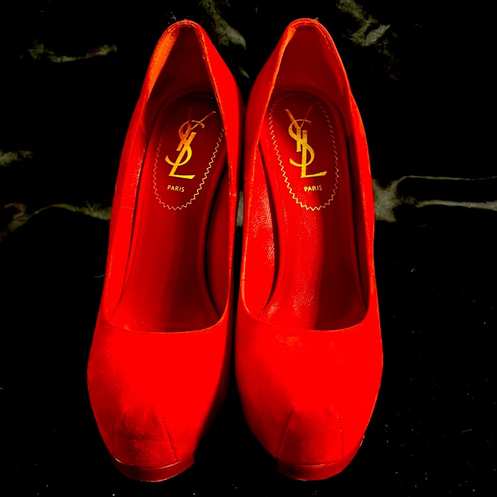 100% Authentic YSL Tribute 105 Pump KID SCAMOSCIATO DK lipstick Red. EU 35+